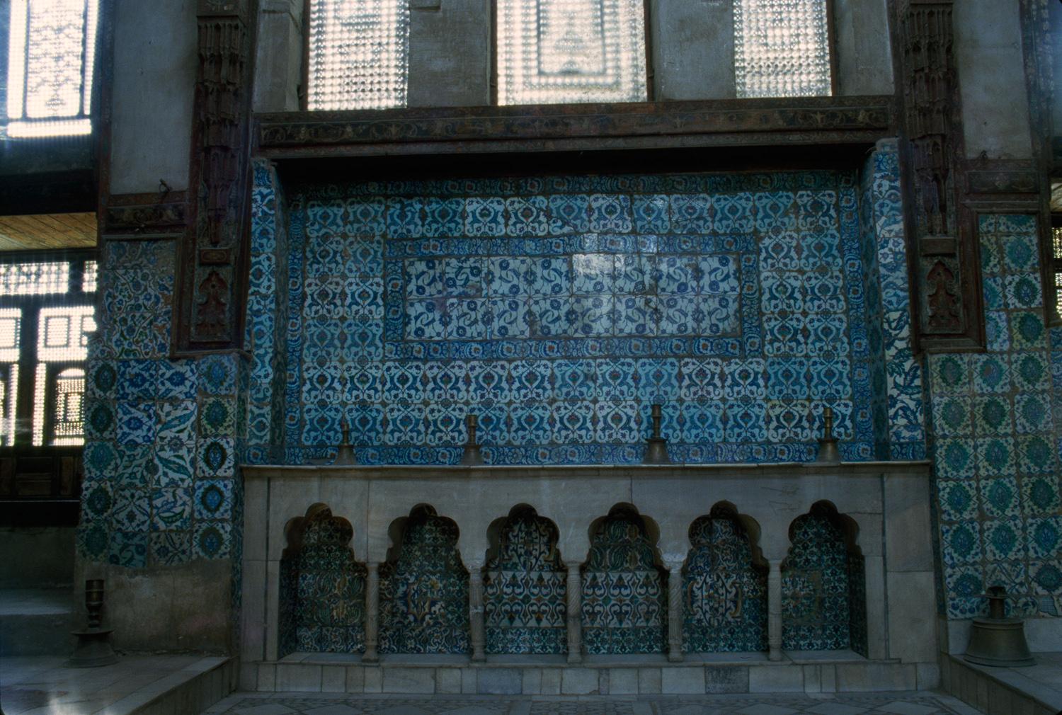 Harem reception hall with Iznik tiles in central hall (durqa'a)