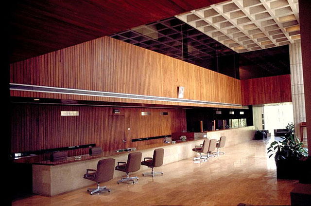 Grindlays Bank - Interior view; banking hall