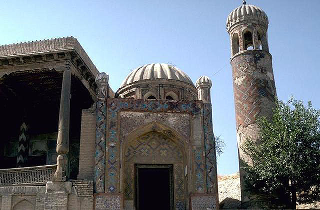 Exterior detail of portico, column, façade and minaret
