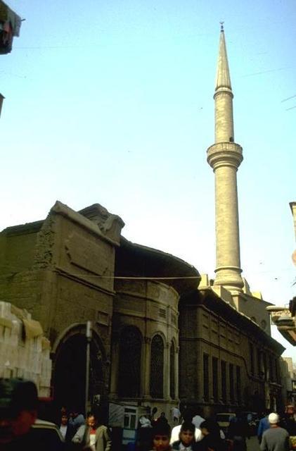 Façade and minaret