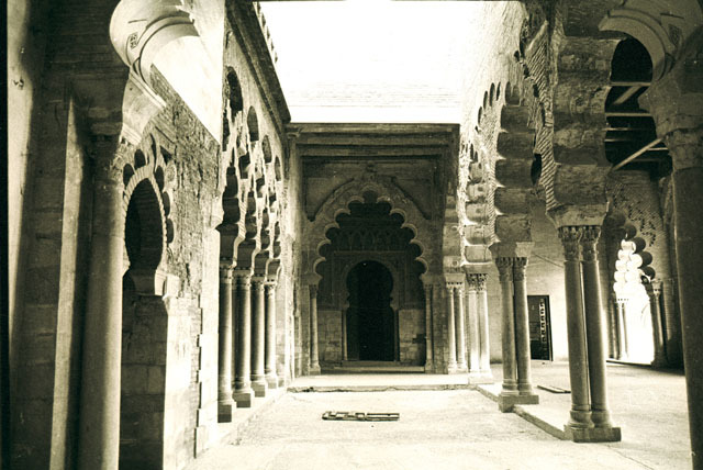 Aljafería Palace - Reception hall, view east toward mosque doorway