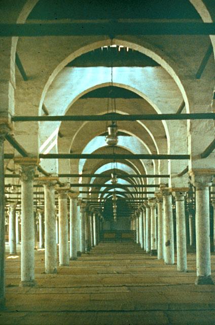 Jami' 'Amr ibn al-'As - Interior view of the hypostyle prayer hall