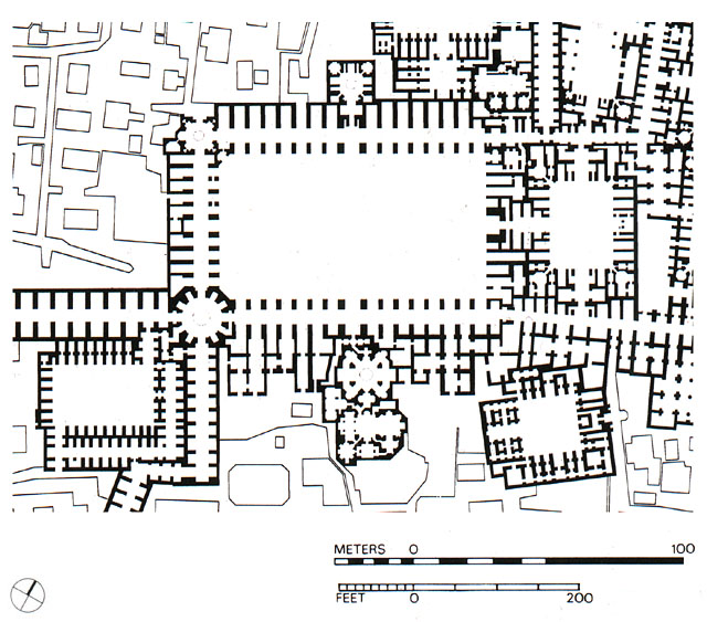 Floor plan of complex and surrounding public structures, with Ganj-i Ali Khan Square at center. The caravanserai is located to the east of the square, while the baths are accessed from Vakil Bazaar to the south of the square