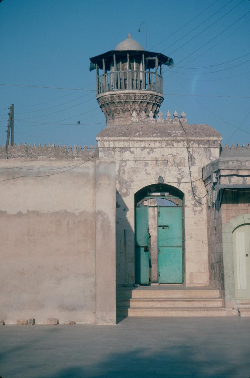 Entrance gate with minaret