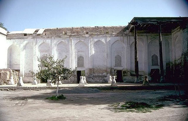 Exterior view of north façade of summer mosque