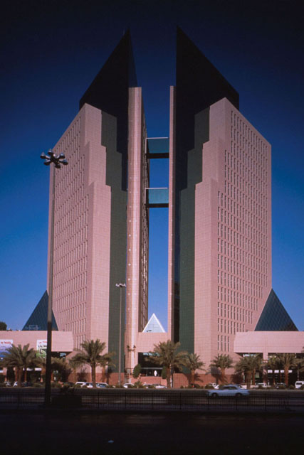 Exterior view showing meeting point of twin towers