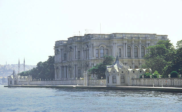 Exterior view of the palace from the Bosphorus, looking east, with the twin sea kiosks seen projecting from the seawall