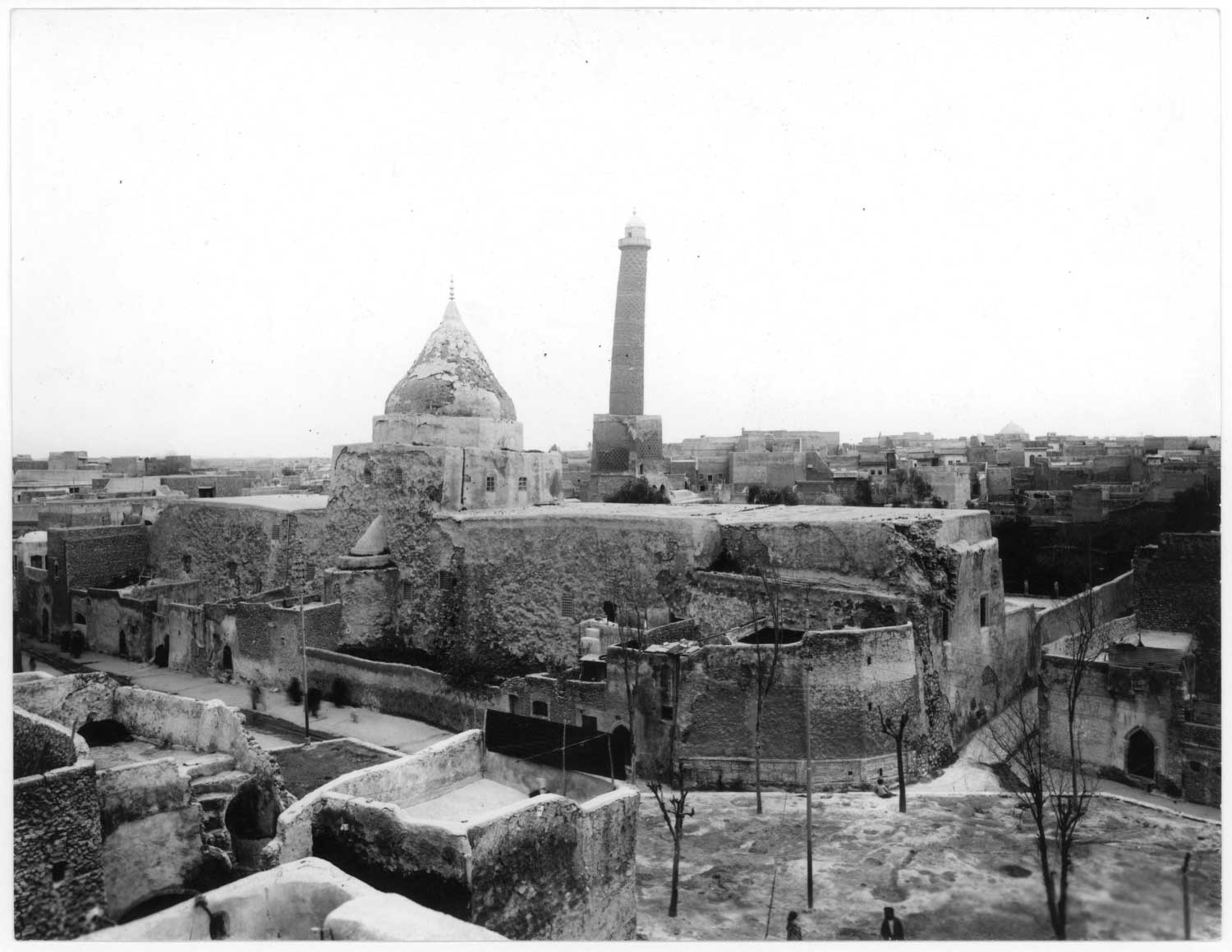 A view of the mosque complex from the southeast, prior to reconstruction in the 1940s.