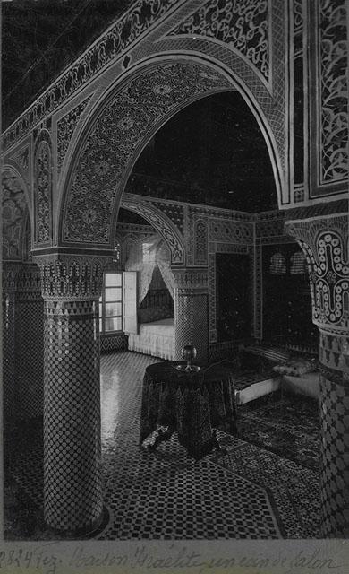 Jewish Residences of Fez - Interior view of living room with view to bedroom / "Fez, Maison Israélite, un coin de Salon"