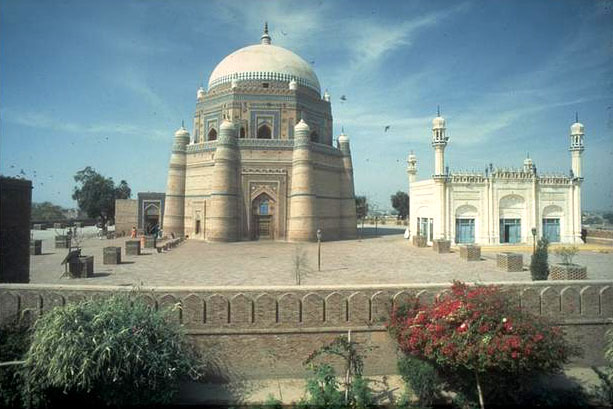 Shah Rukn-i-'Alam Tomb Restoration - A small white mosque stands adjacent to the tomb on a raised platform