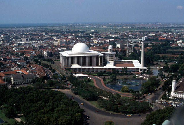 General view over Istiqlal Mosque