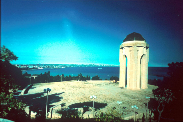 Exterior view from monument's plinth to sea