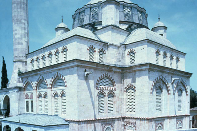 Muradiye Külliyesi - Exterior view from southwest
