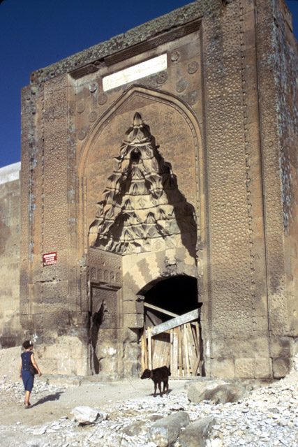 Agizkara Han, near Aksaray; main portal