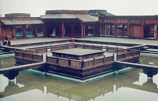 View of the Hujra-i Anup Talao, or the Pavillion of the Peerless Pool