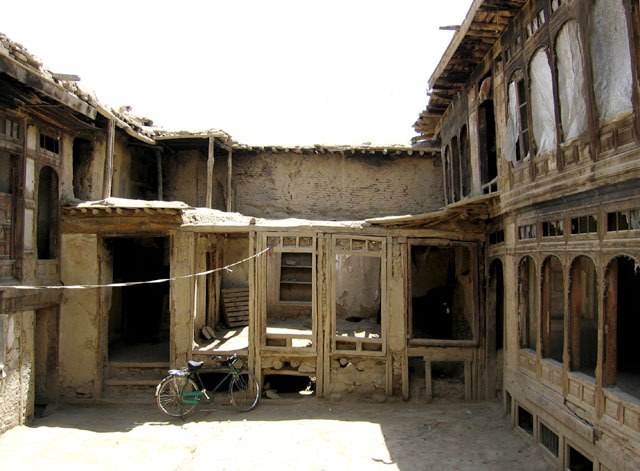 Vernacular Housing of Kabul - Rohullah House, courtyard view