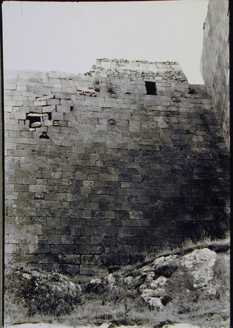 Citadel of Urfa - Bastion with lion relief