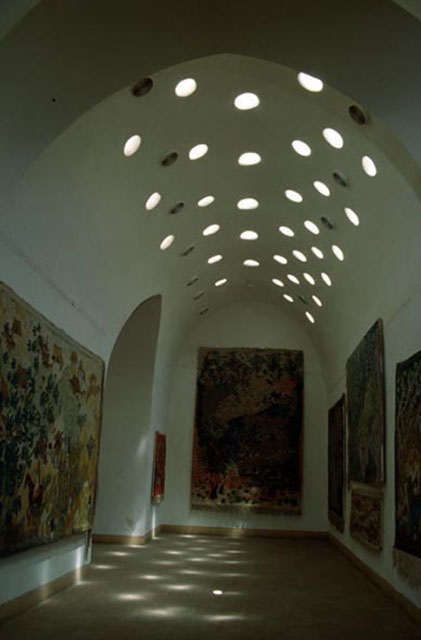 Interior, passage with zenithal lighting