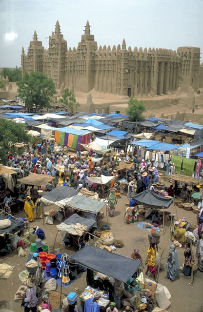 Bazaar in front of the Great Mosque