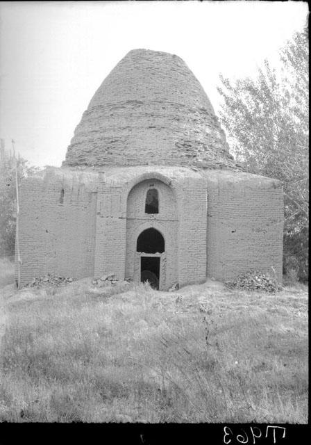 General view of a mausoleum with the inner shell of a pointed dome. No trace of decoration remains