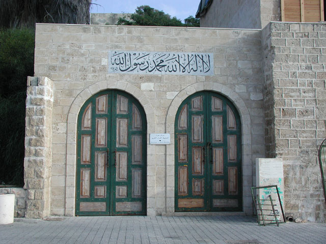 Gates in eastern part of the northern façade, facing Ha`aliya Hashniya harbor