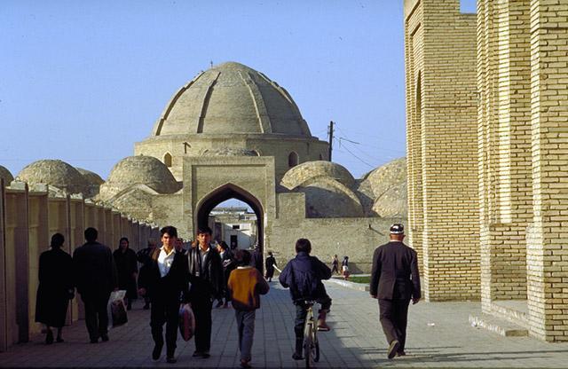 Rstored dome of the Taq-i Tilpak-Farushan, an indoor bazaar