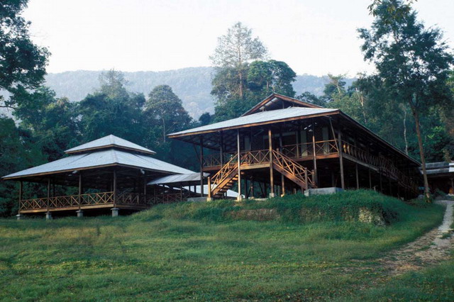 Exterior view of main building and dining pavilion