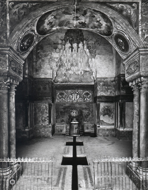Castello della Zisa - Interior view looking west from entry vestibule into Fountain Hall