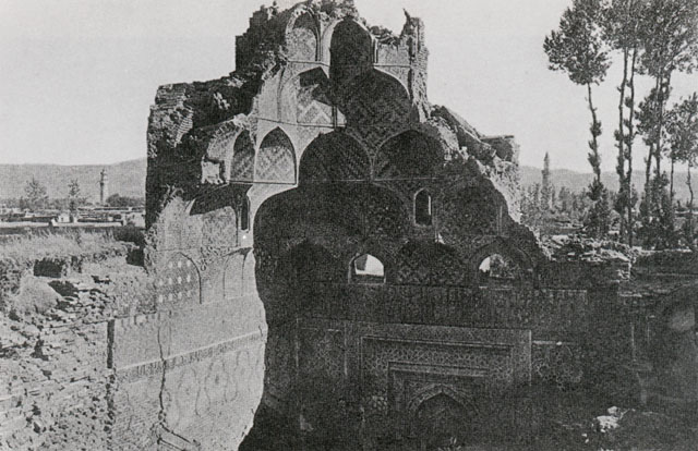 Elevated view showing brick muqarnas squinches remaining of sanctuary dome, c. 1913