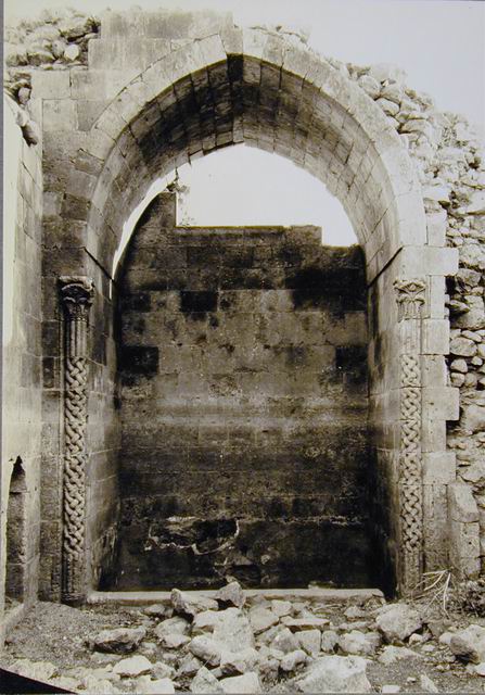 Southern khan (1478), drinking trough (qastal)