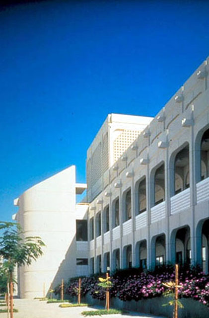 View along main façade