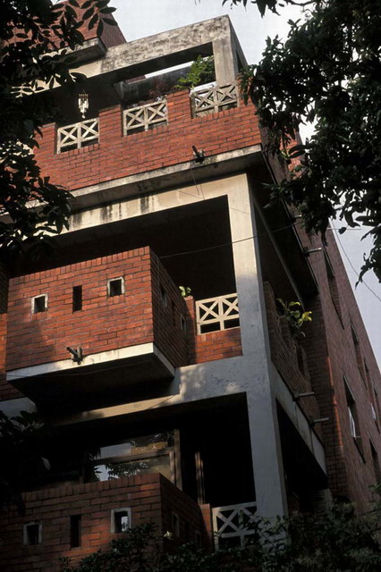 Gulshan Pride Apartment Complex - View looking up at apartment building, type A, from west