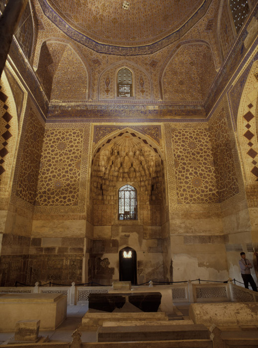 Interior, under the main dome