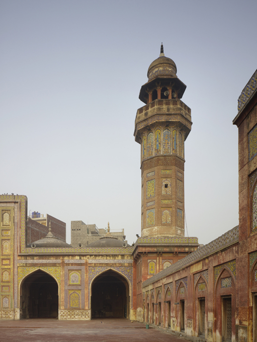 Masjid Wazir Khan - Minaret on the corner (one of four)