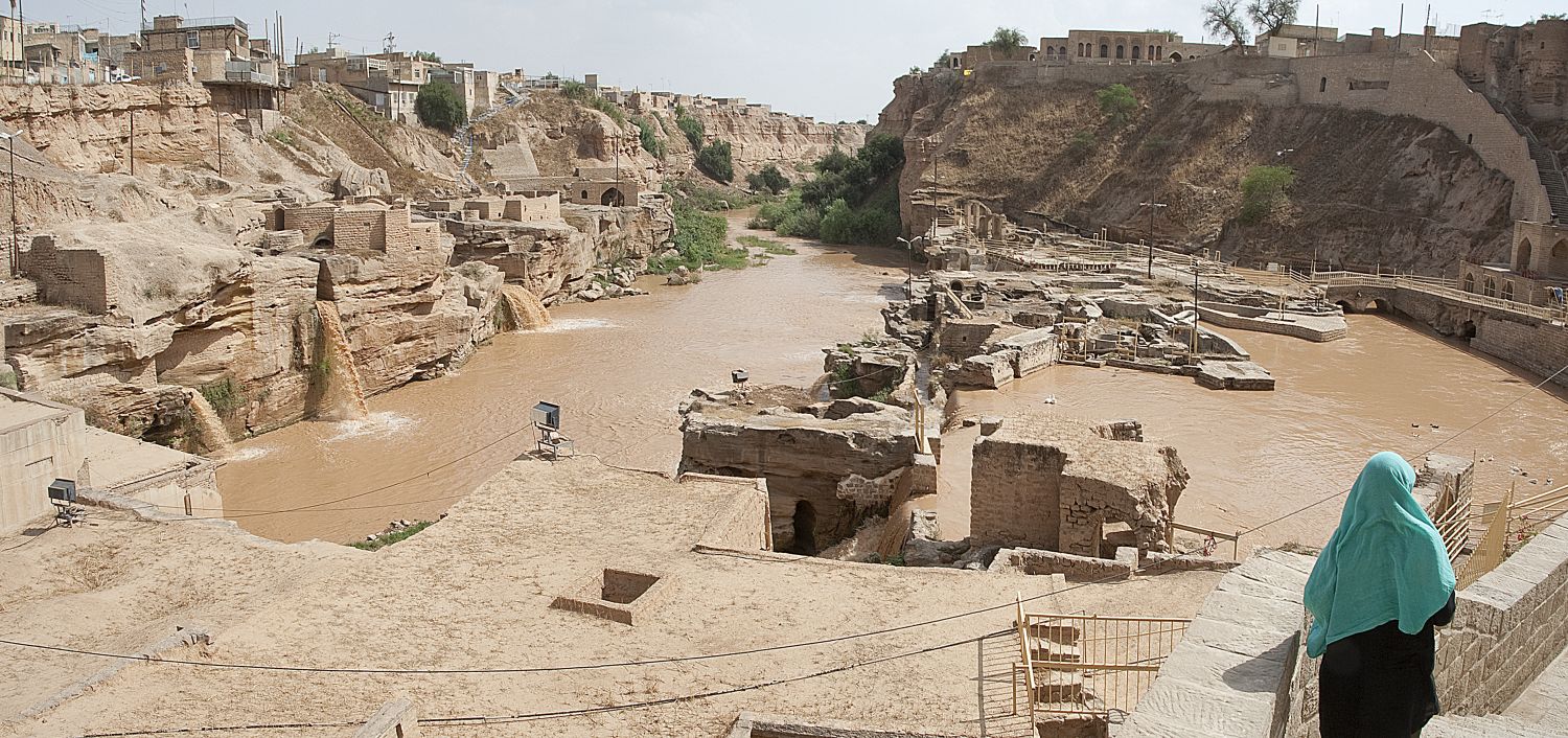 Asyabha-i Shushtar - View of the complex of mills and waterfalls from above on the Band-i Gargar, facing downstream (south).