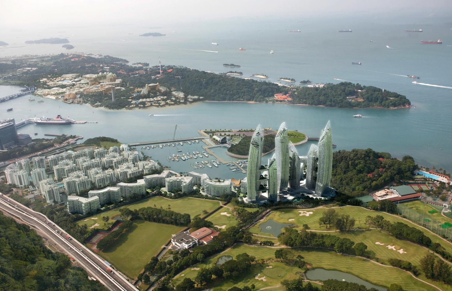 Aerial view, the design of Reflections at Keppel Bay created a landmark at Singapore’s southern city precinct even while safeguarding historical and permanent significant view corridors for neighbours living in its vicinity