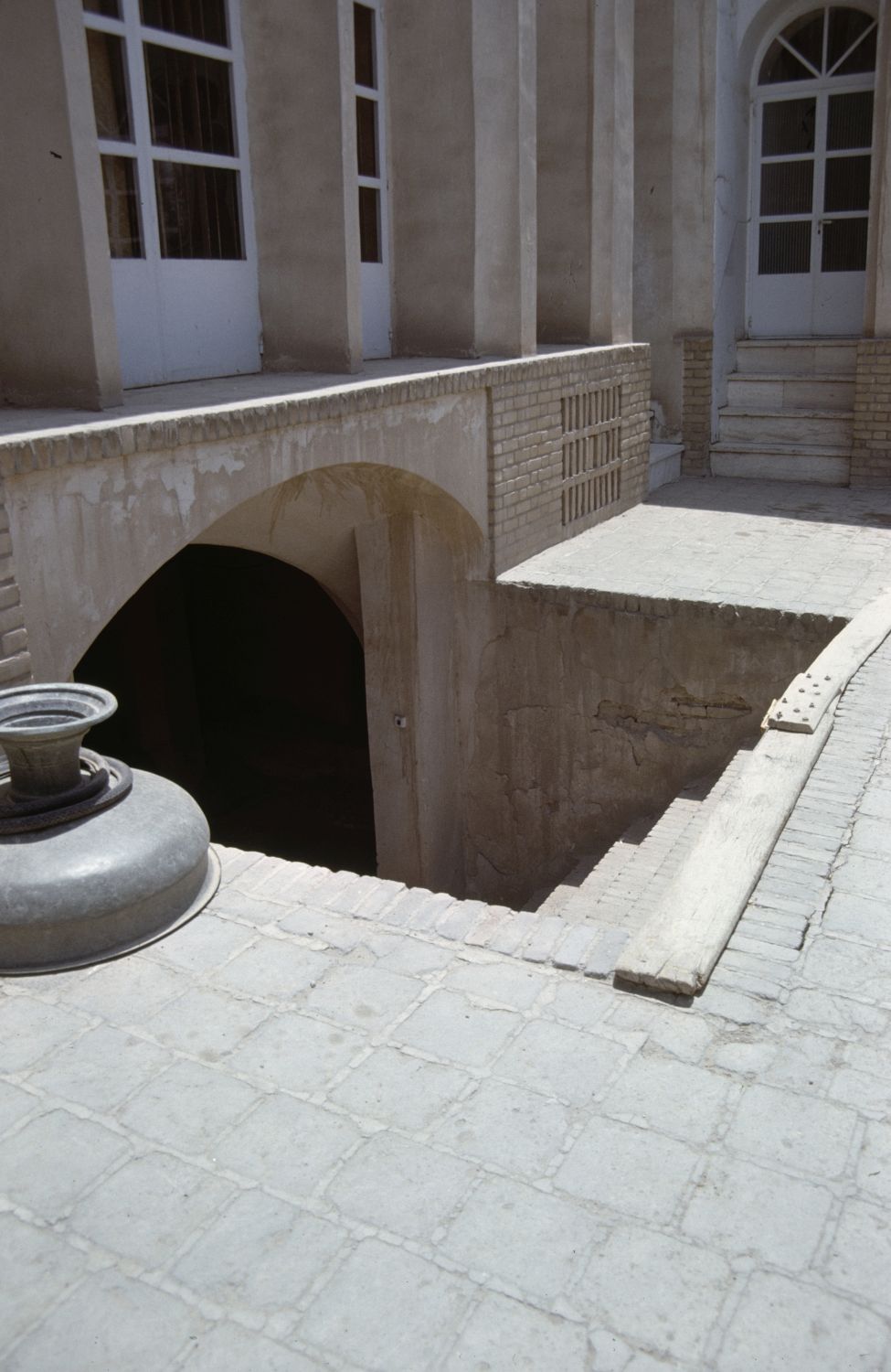 Khanah-i Yiganah - Stairway from courtyard to sardab.