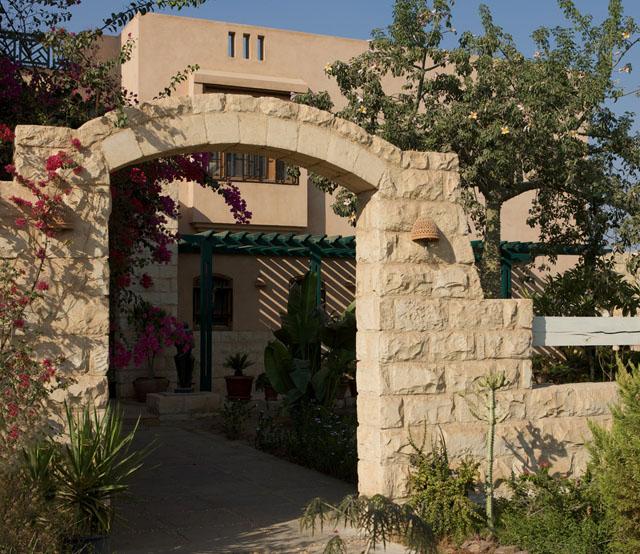 Entrance archway to the entrance garden