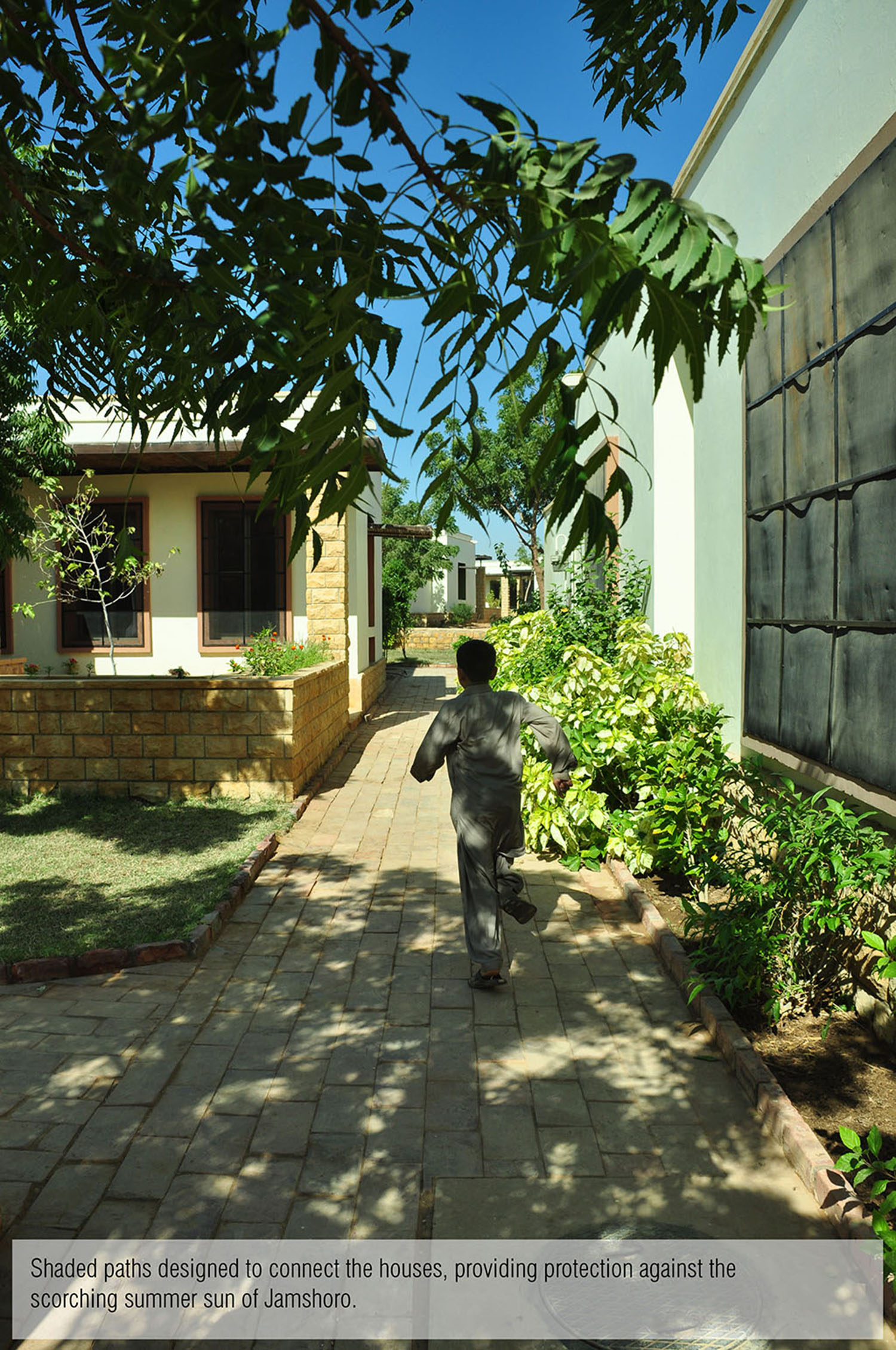 Shaded paths designed to connect the houses, providing protection against the scorching summer sun of Jamshoro