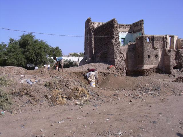 The deteriorated tower (Nubah) before restoration