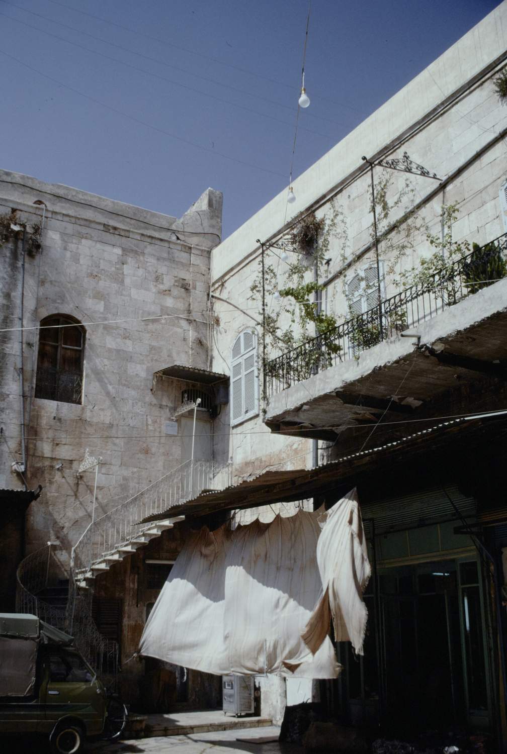 Inner courtyard, Khan al-Nahassin, Aleppo.
