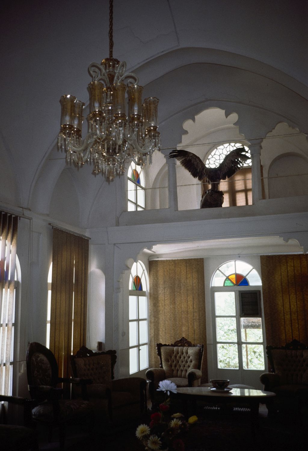Khanah-i Yiganah - Interior view.