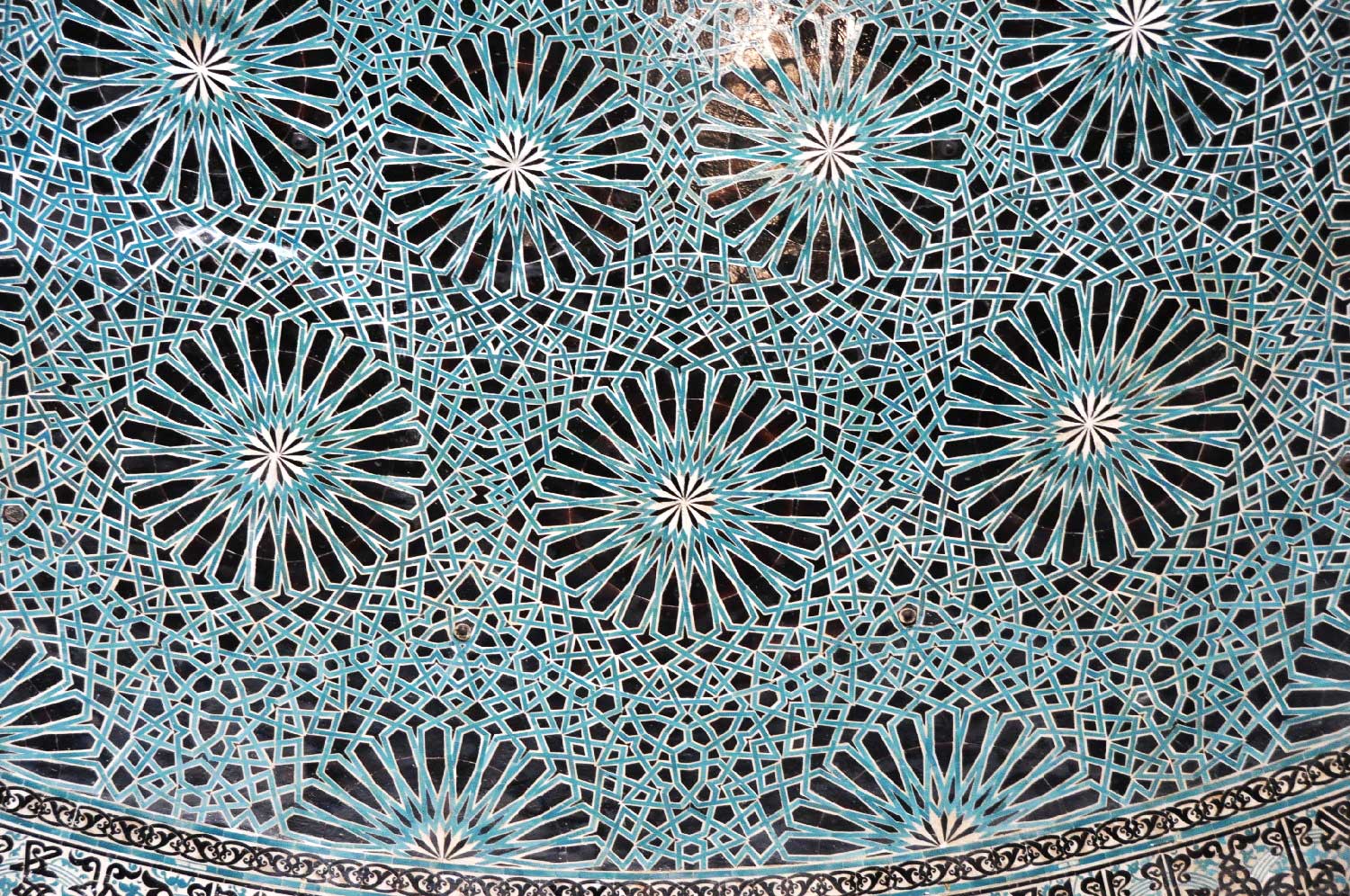 Detail of main tile pattern inside the dome