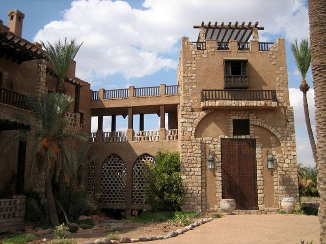 Main entrance gate, Marzouka villa