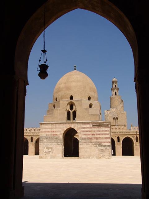The ablution fountain and minaret viewed from the the main prayer hall