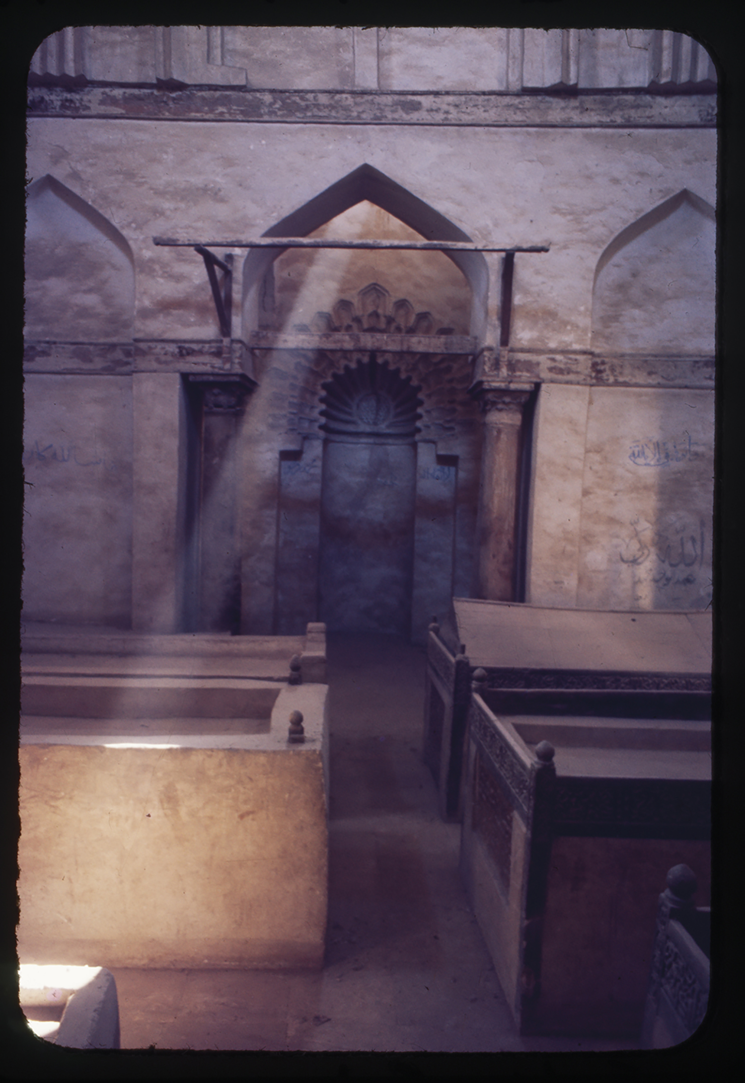 Mashhad Yahya al-Shabihi - <p>View of tomb chamber with cenotaphs and mihrab.</p>