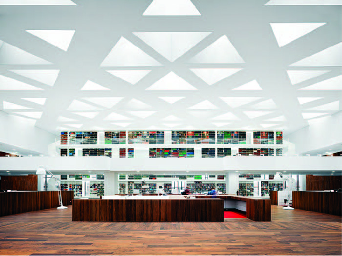 Education Centre, Erasmus Medical Centre - Wall library and study islands 