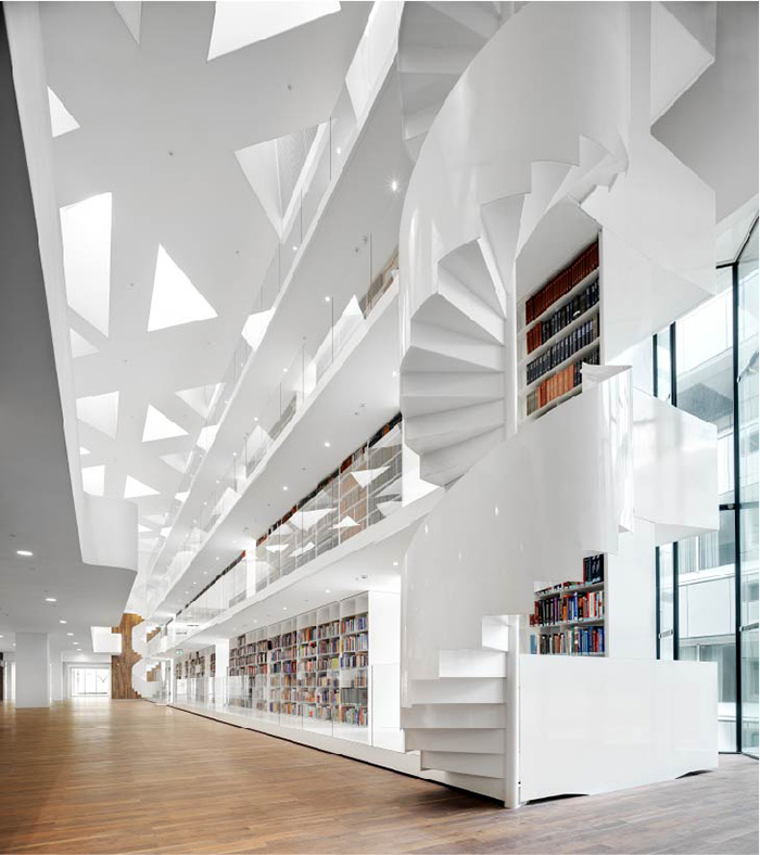 Education Centre, Erasmus Medical Centre - Wall library