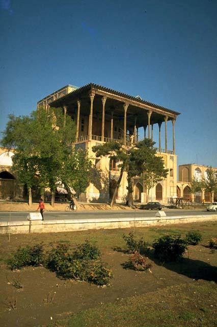 <p>View of the Ali Qapu</p>