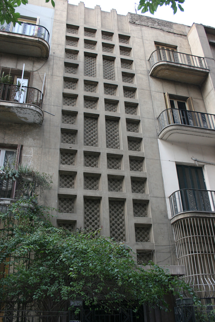 16-18 Nabatat Street - Main facade with the original decorative central element